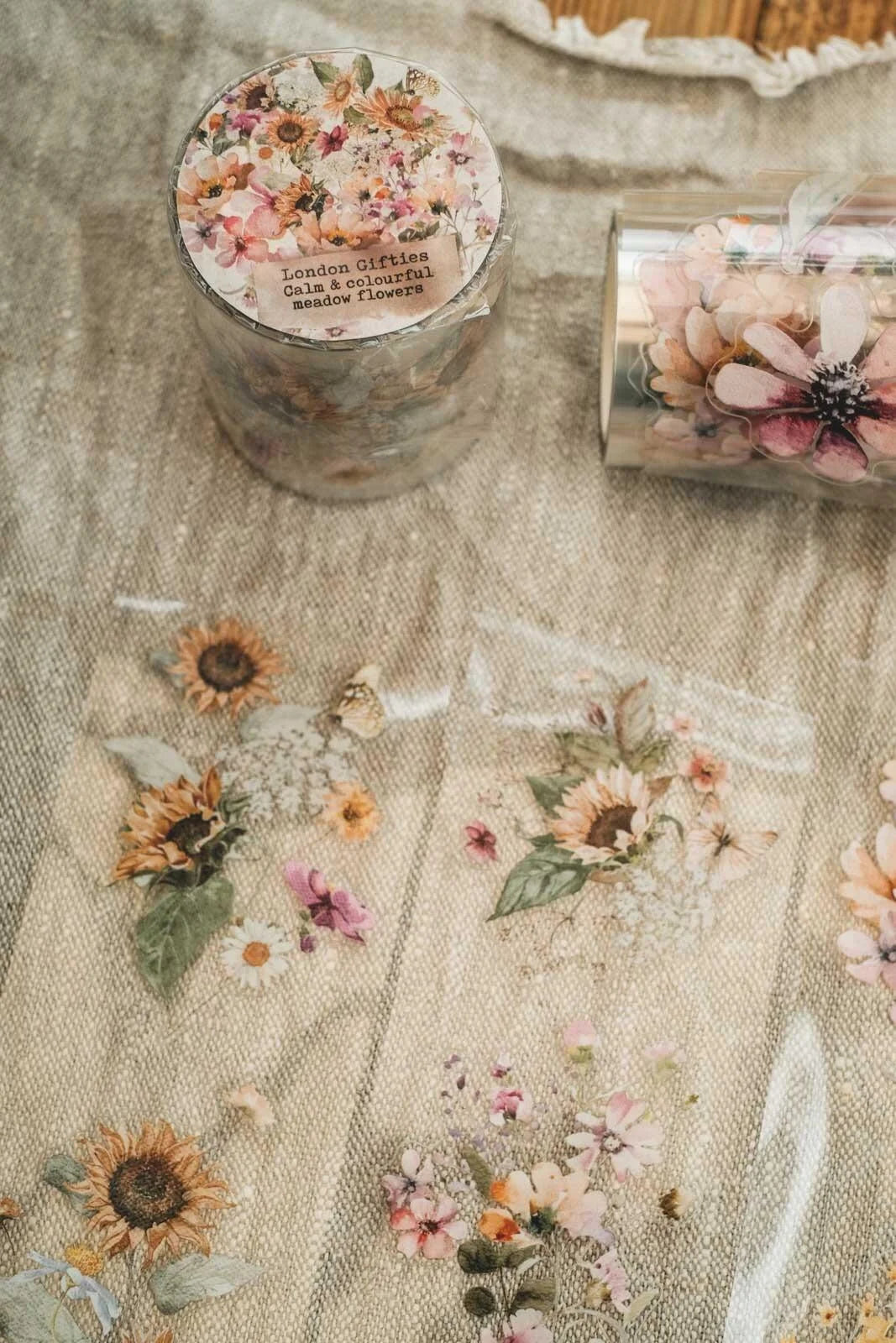 LG| Calm And Colourful Meadow Flowers