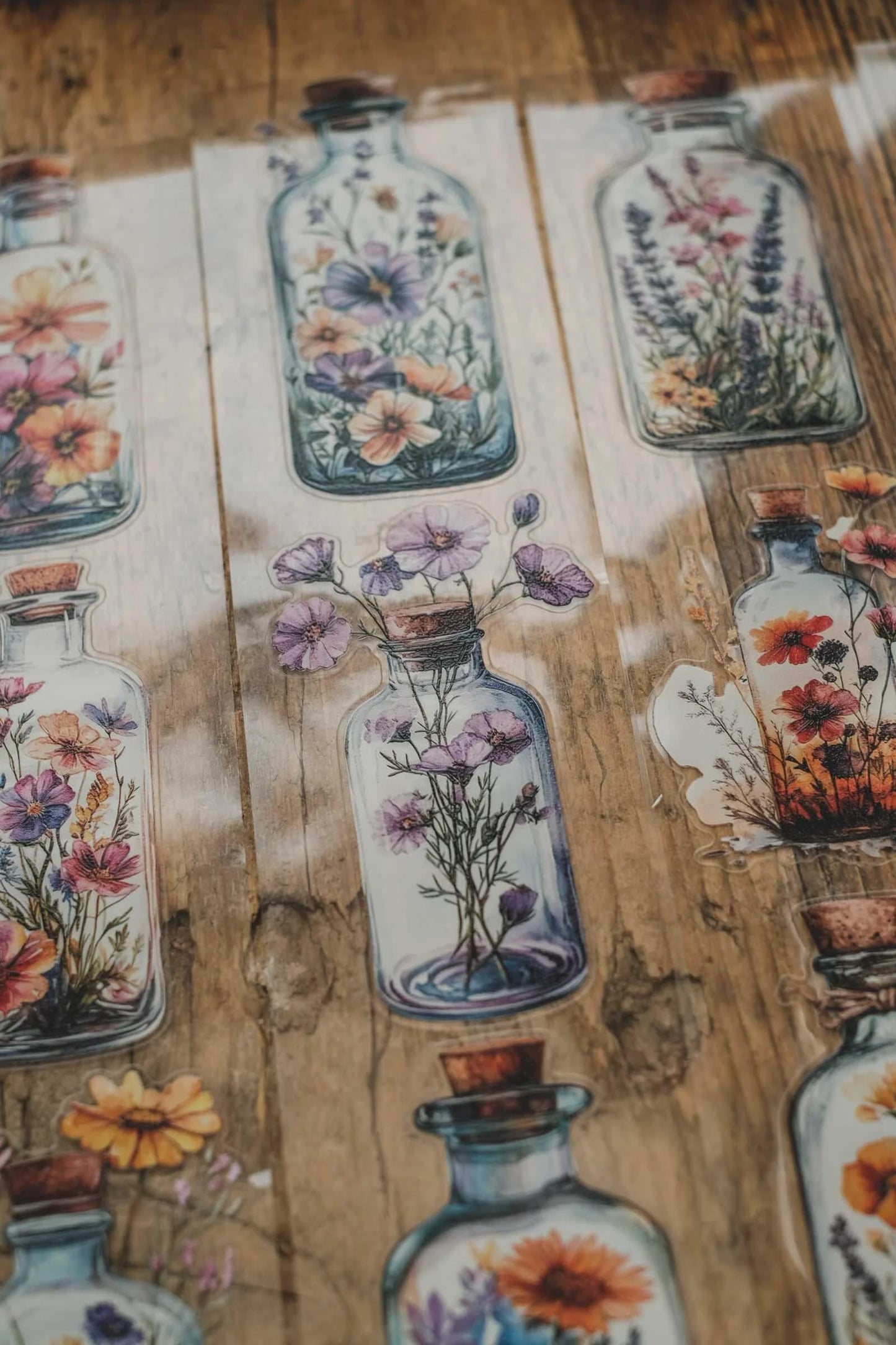 LG| Full of Flowers Bottles - Kiss Cut - One PET loop