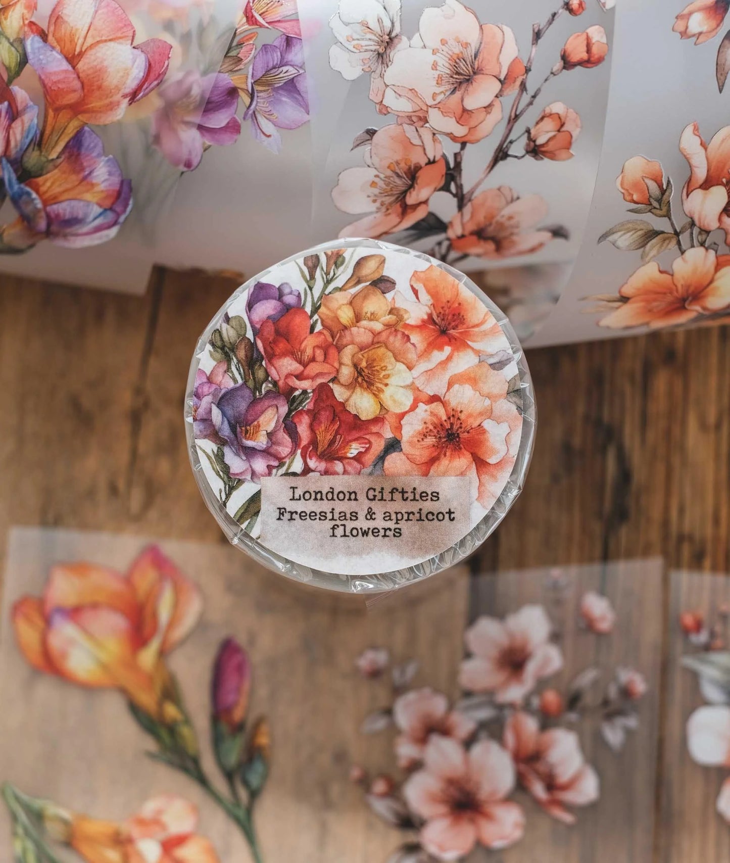 LG | Freesias and apricot flowers - One PET loop