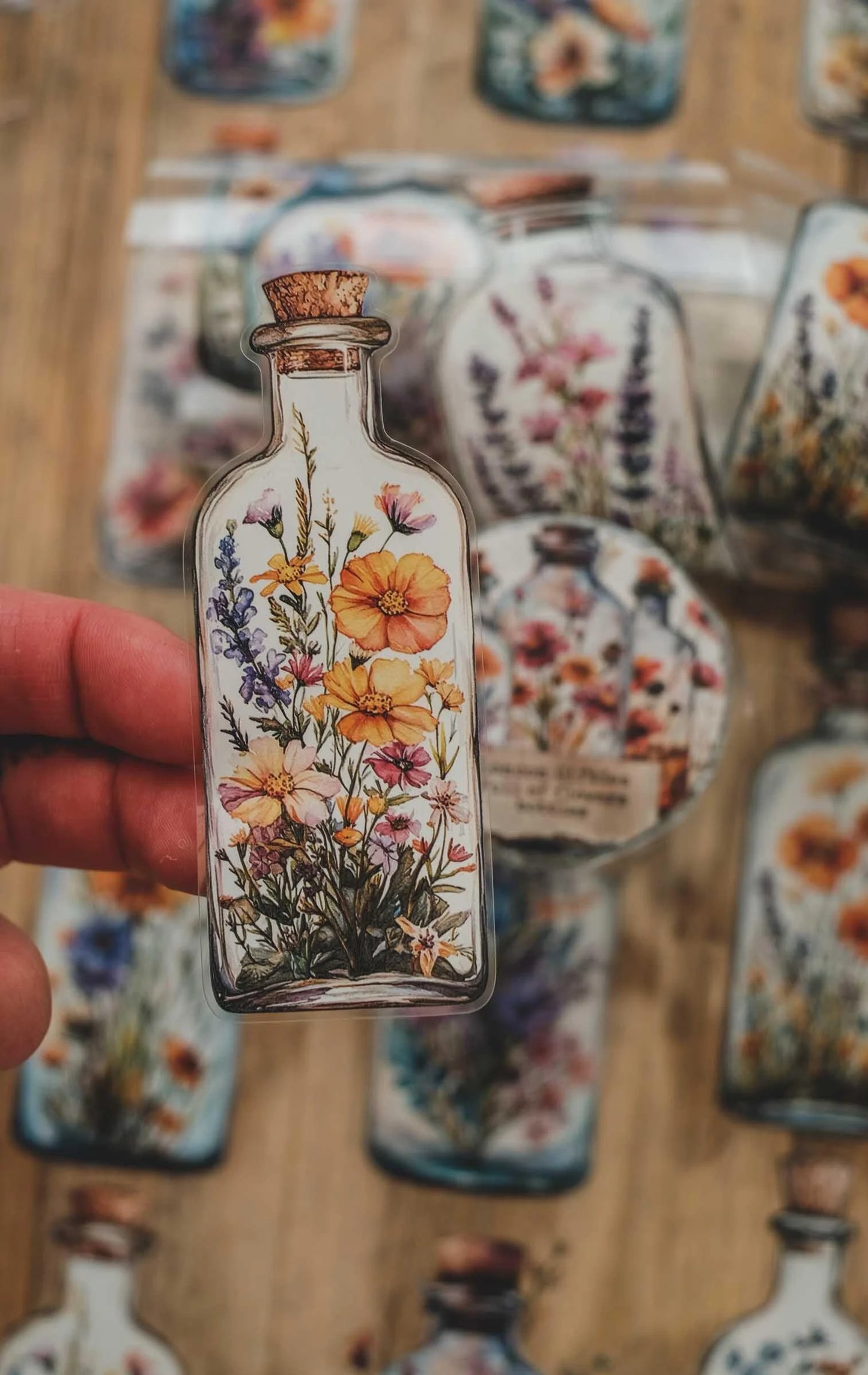 LG| Full of Flowers Bottles - Kiss Cut - One PET loop