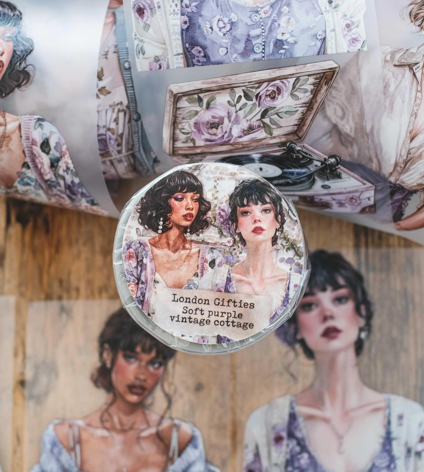 LG| Soft purple vintage cottage